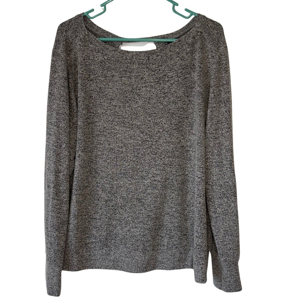 3/$20 Champion Gray Open Back Long Sleeve Shirt